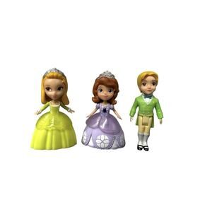Disney's Princess Sofia the First Mini Dolls 3 Figures. Amber, James, And Sofia